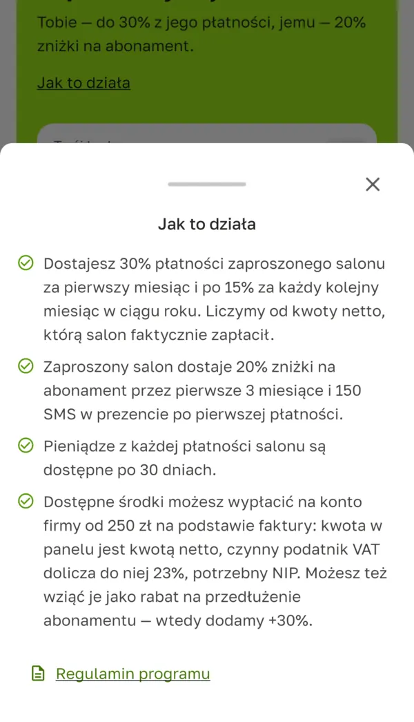 Okno „Jak to działa” z zasadami programu poleceń i linkiem do regulaminu.